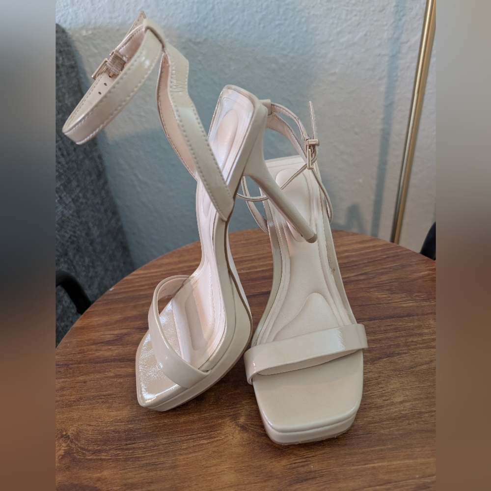 Jessica Simpson Adonia Ankle Strap Platform Sandal 5.5
